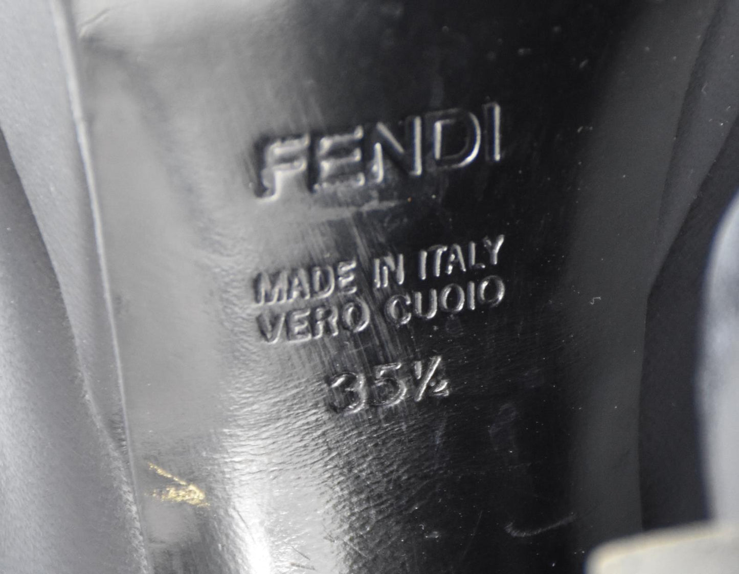 FENDI Women's Logo Leather Platform Pumps Heels Sandals 35.5 = 5.5