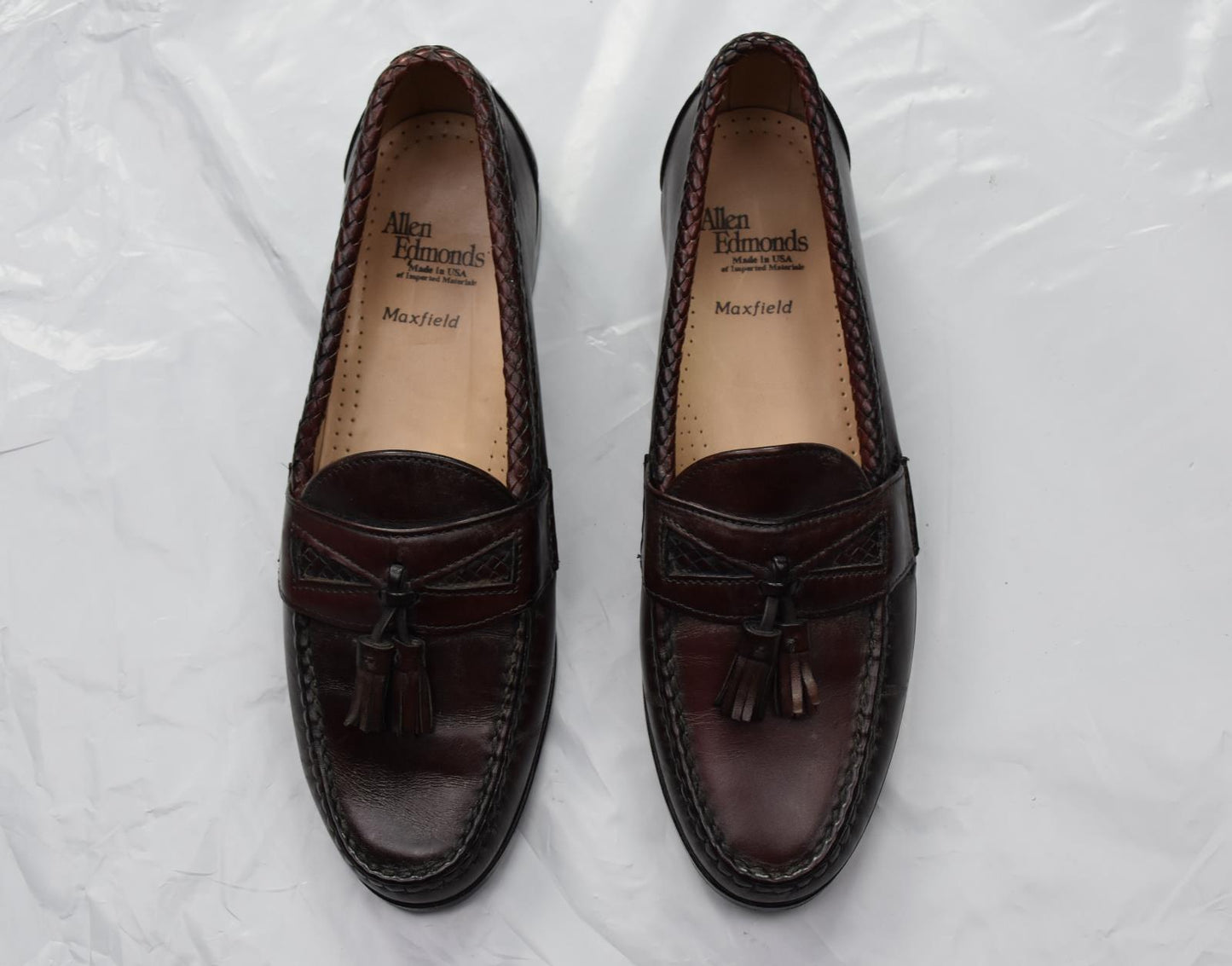Allen Edmonds Men's 10 B Maxfield Tassel Loafer Leather Upper and Sole Chili