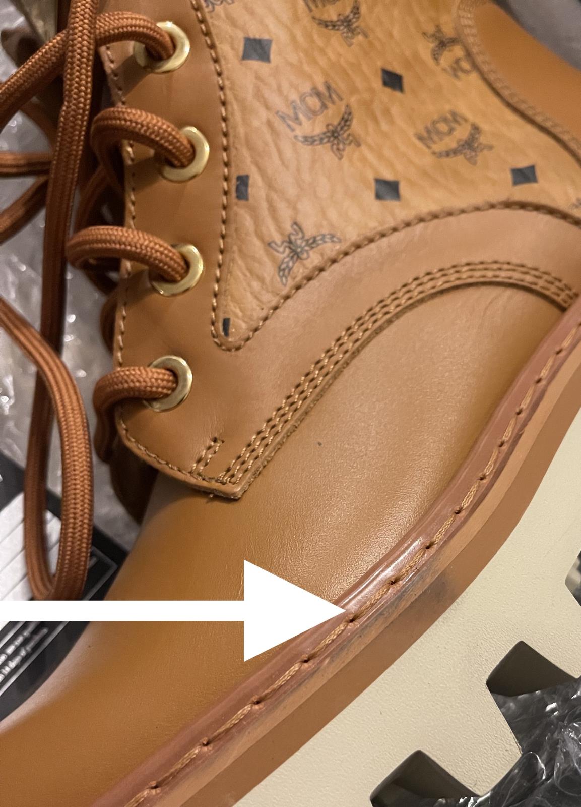 MCM Visetos Boots Calf leather SZ EU 42- US 9 Gold Plate Hardware MEXCAMM14