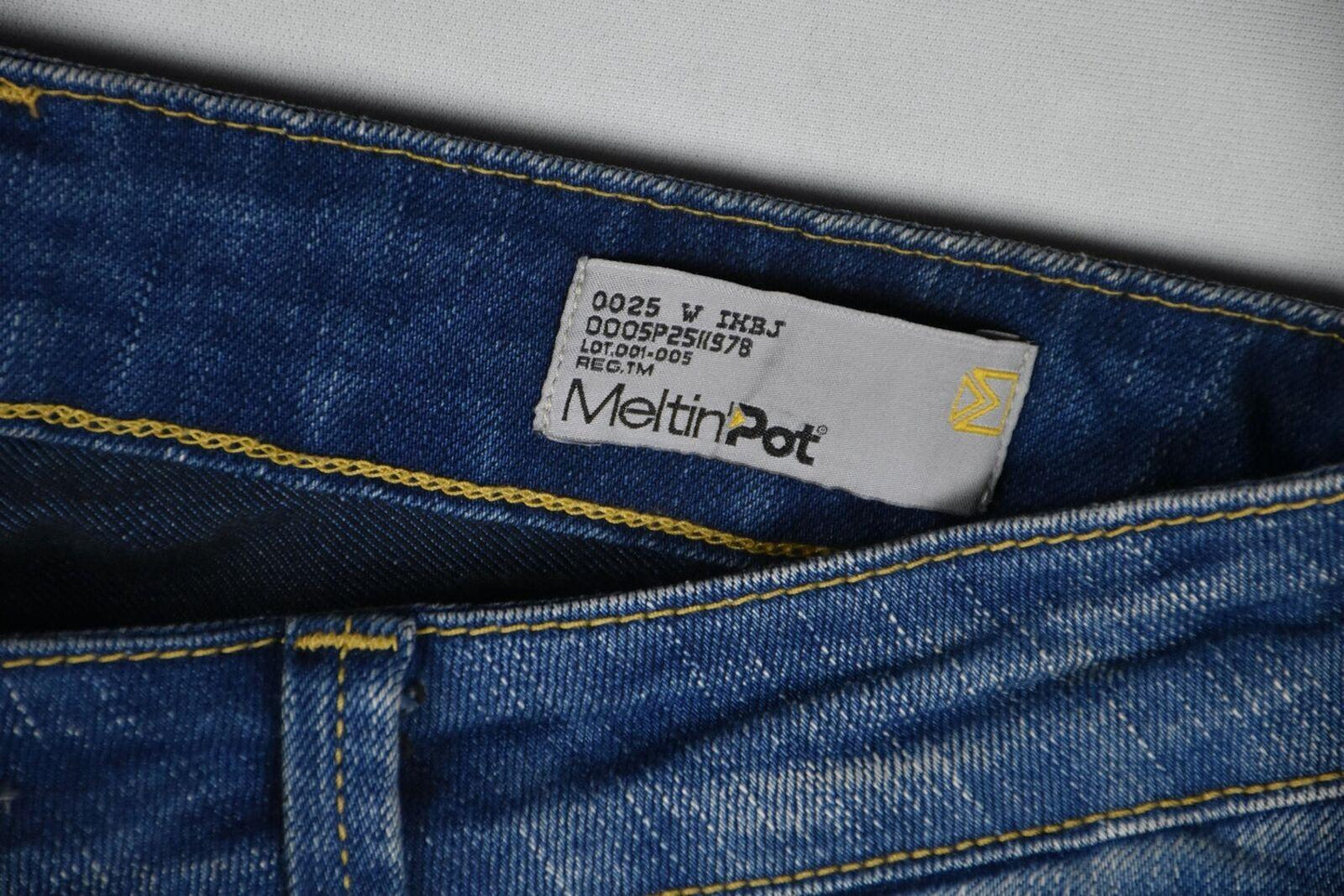 Meltin' Pot Women's Muriel Low Rise Skinny Distressed Jeans Size 27 x 32 Mint