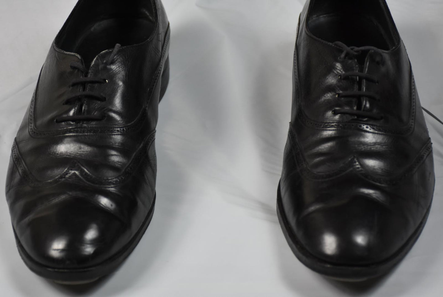 Bally Men's Black Leather Wing Tip Oxford Shoe Size 10.5 D