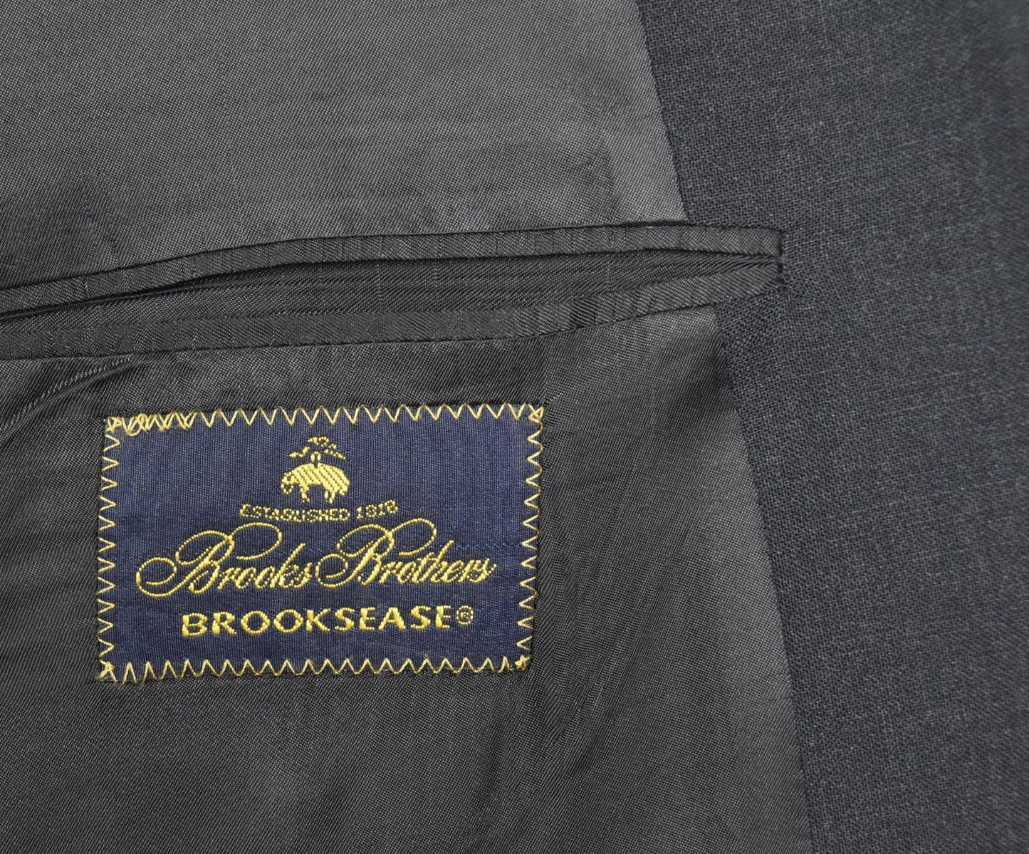 Brooks Brothers BrooksEase Mens Wool Blend Suit Size 44 R Mint