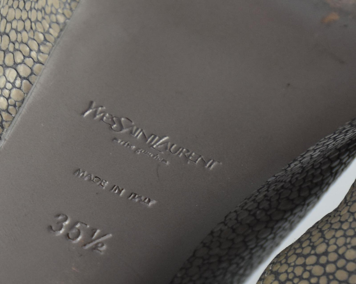 YSL Yves Saint Laurent Textured Leather Tribtoo Platform Pumps Heels 35.5 = 5.5