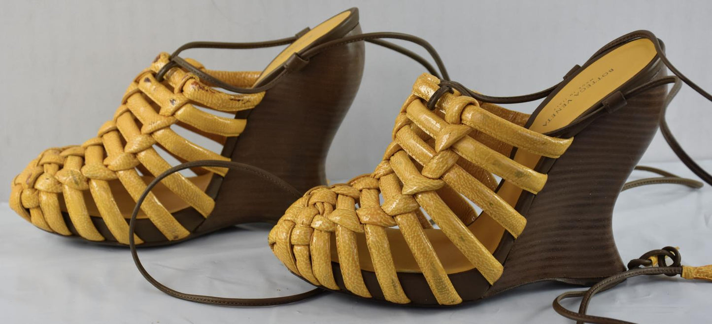 Bottega Veneta Women's Mustard Wedge Heels Sandel Strappy Shoes 36.5 - 6.5 US