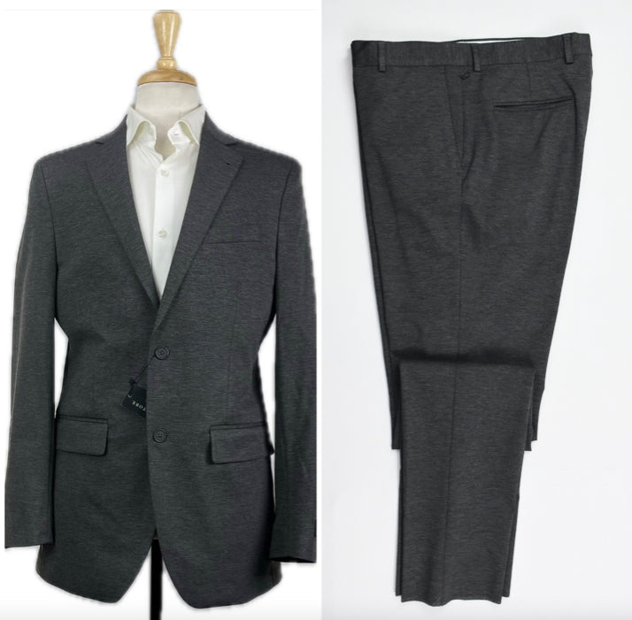 The Men's Store Bloomingdale's Suit Size 42 R New $300