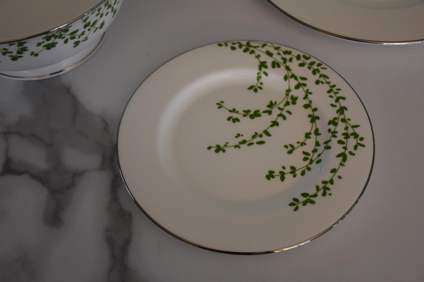 Lenox China Kate Spade Gardner Street Green 35 Piece Setting + Bowl&Serving PLT