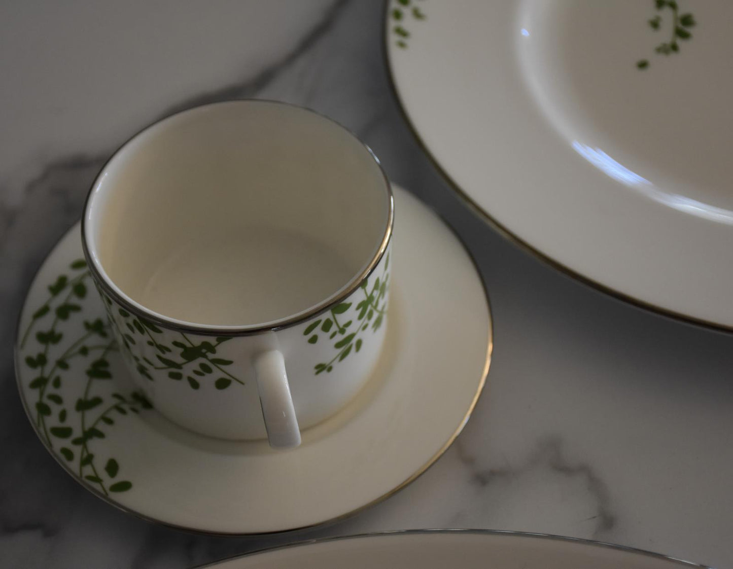 Lenox China Kate Spade Gardner Street Green 35 Piece Setting + Bowl&Serving PLT