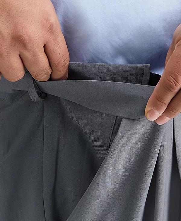 Haggar Men Big&Tall Stretch Classic-Fit Pleated Dress Pants 46 X32 NEW HD90651