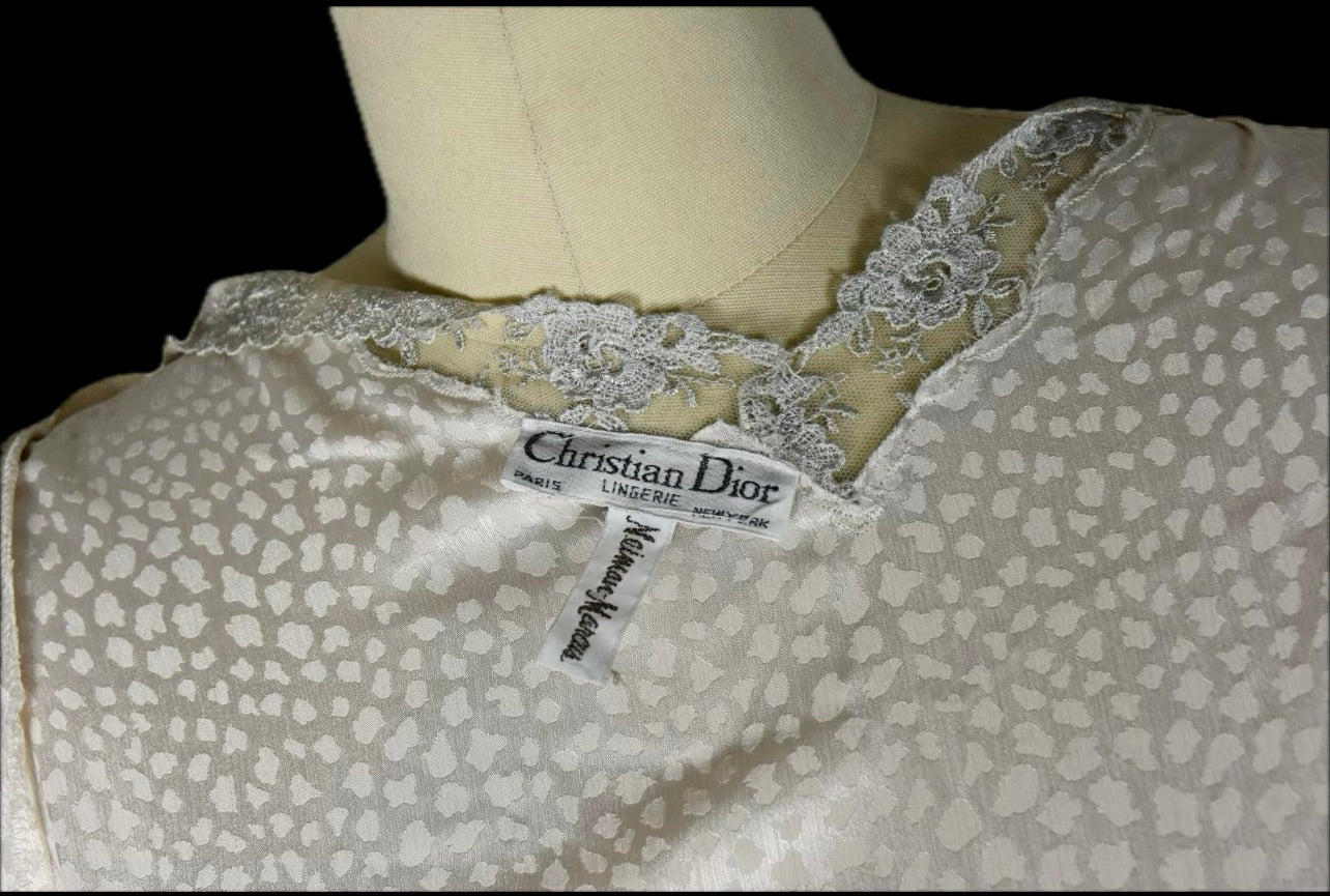 CHRISTIAN DIOR Women's Beige embossed Print Mesh Lace Robe Lingerie  M  Vintage