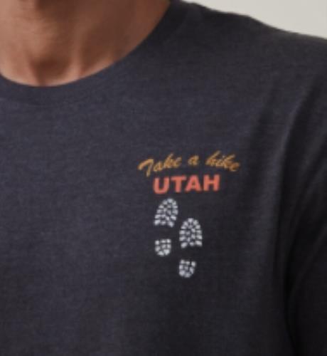 Cotton On Men's Loose Fit Souvenir T- Shirt M  $25     9359198196271
