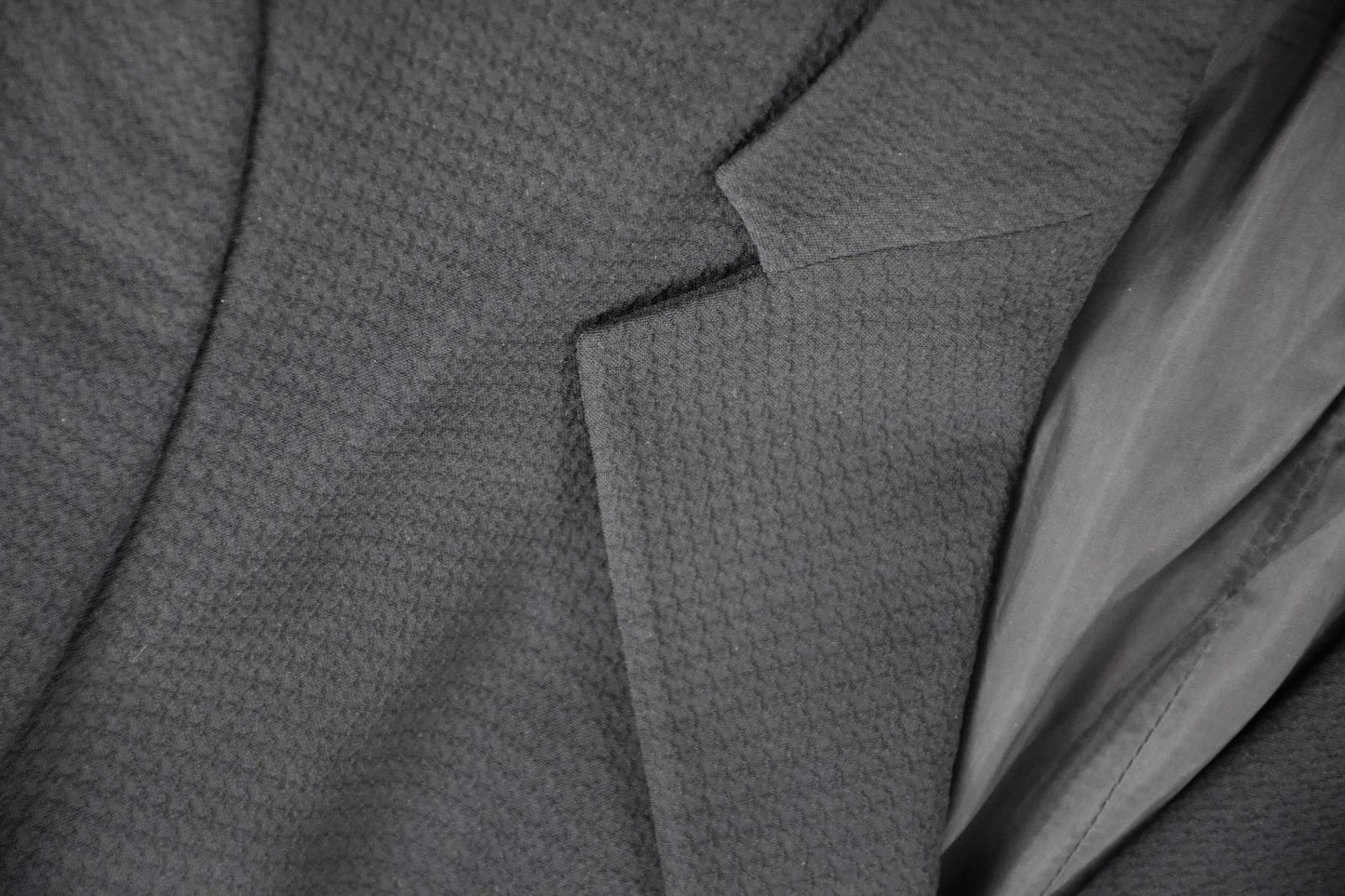 Emporio Armani Mens 3-BTN Textured Polyester Sport Coat Jacket 42 R Older Model